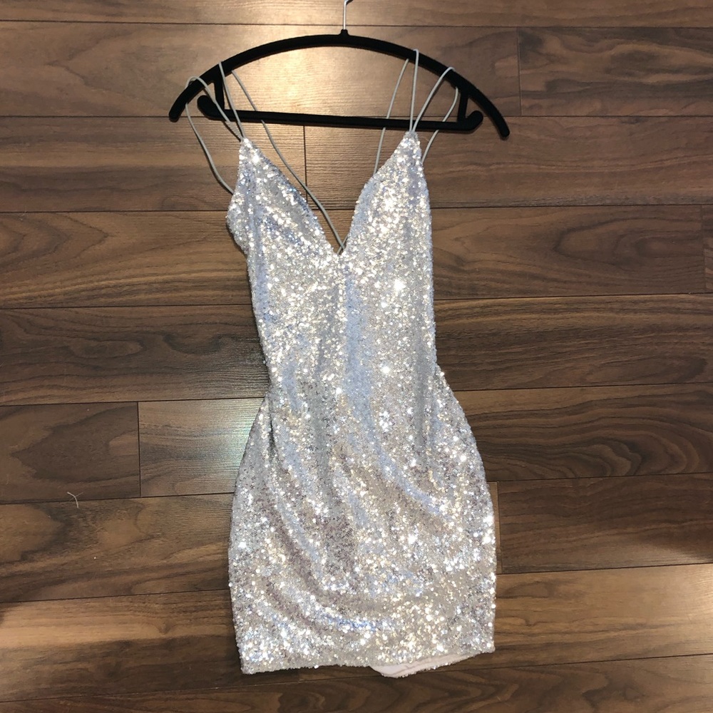 NWT Silver sequin dress. Bought at envy.